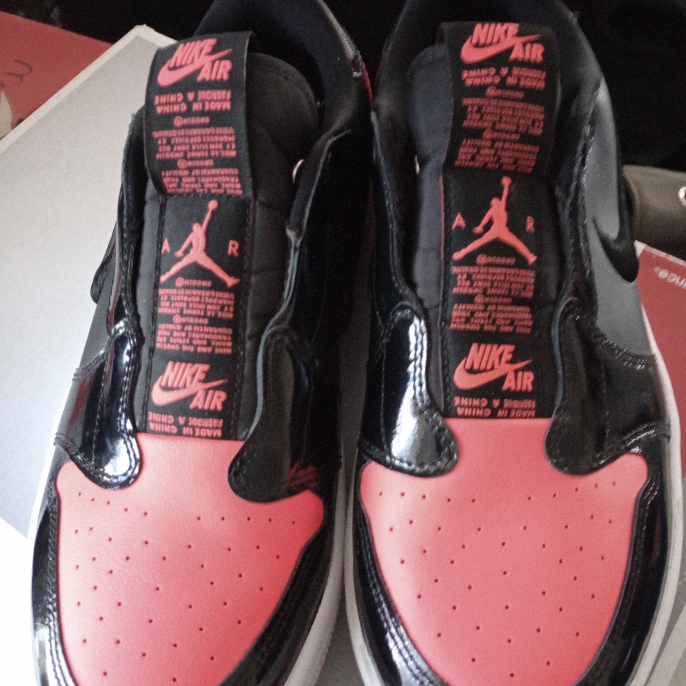 Jordan 1 infa-bred 8.5 women's (authenticated see photos)